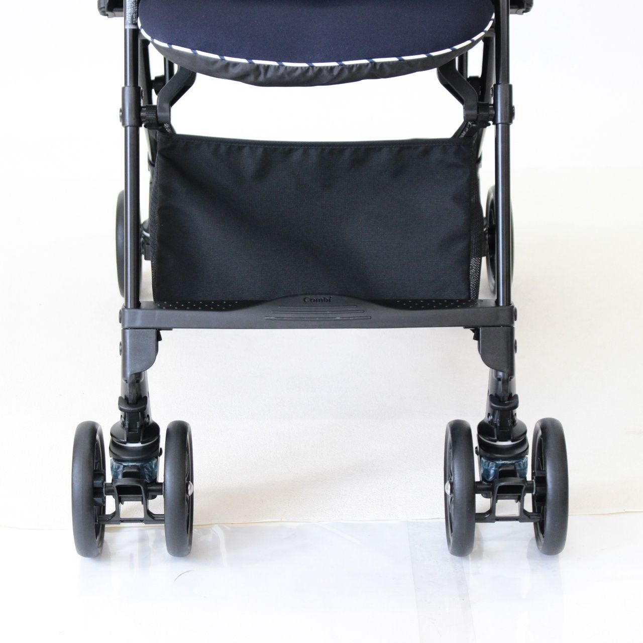 イギリス王室御用達 高級ベビーカー Silver Cross シルバークロス