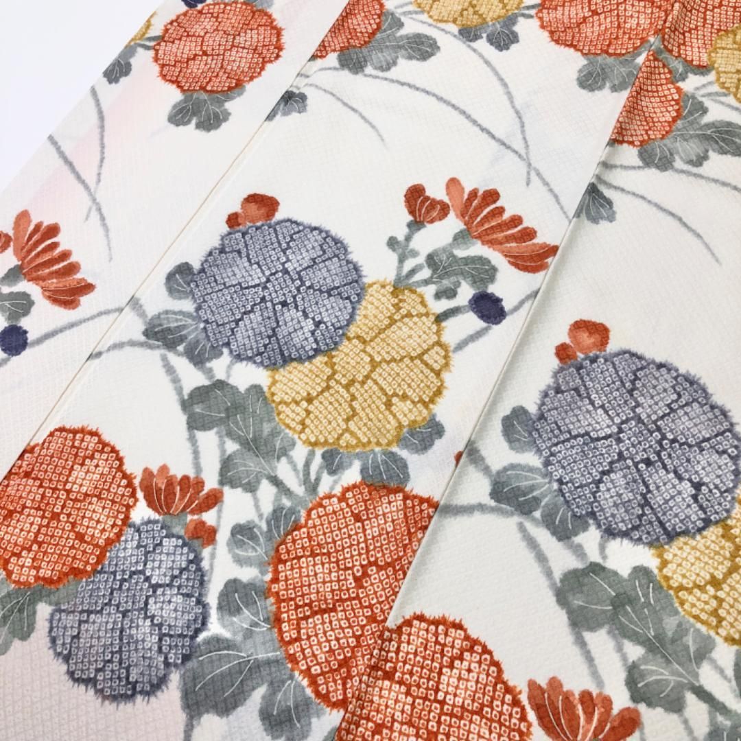 小紋 鹿の子柄に花模様 ますいわ屋お誂え 乳白色 しつけ糸 K-5051