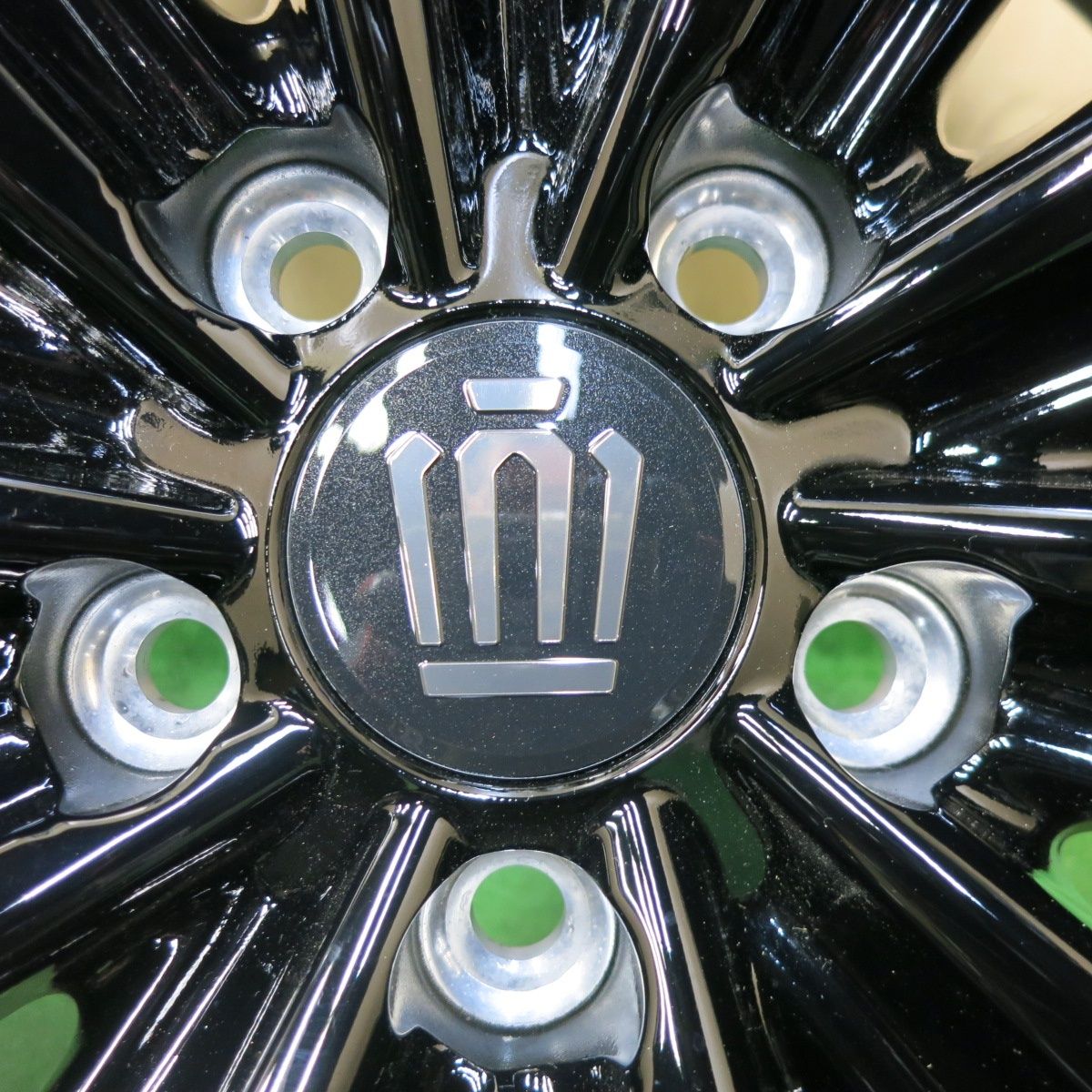 送料無料] ☆新車外し☆トヨタ クラウン スポーツ Z 純正