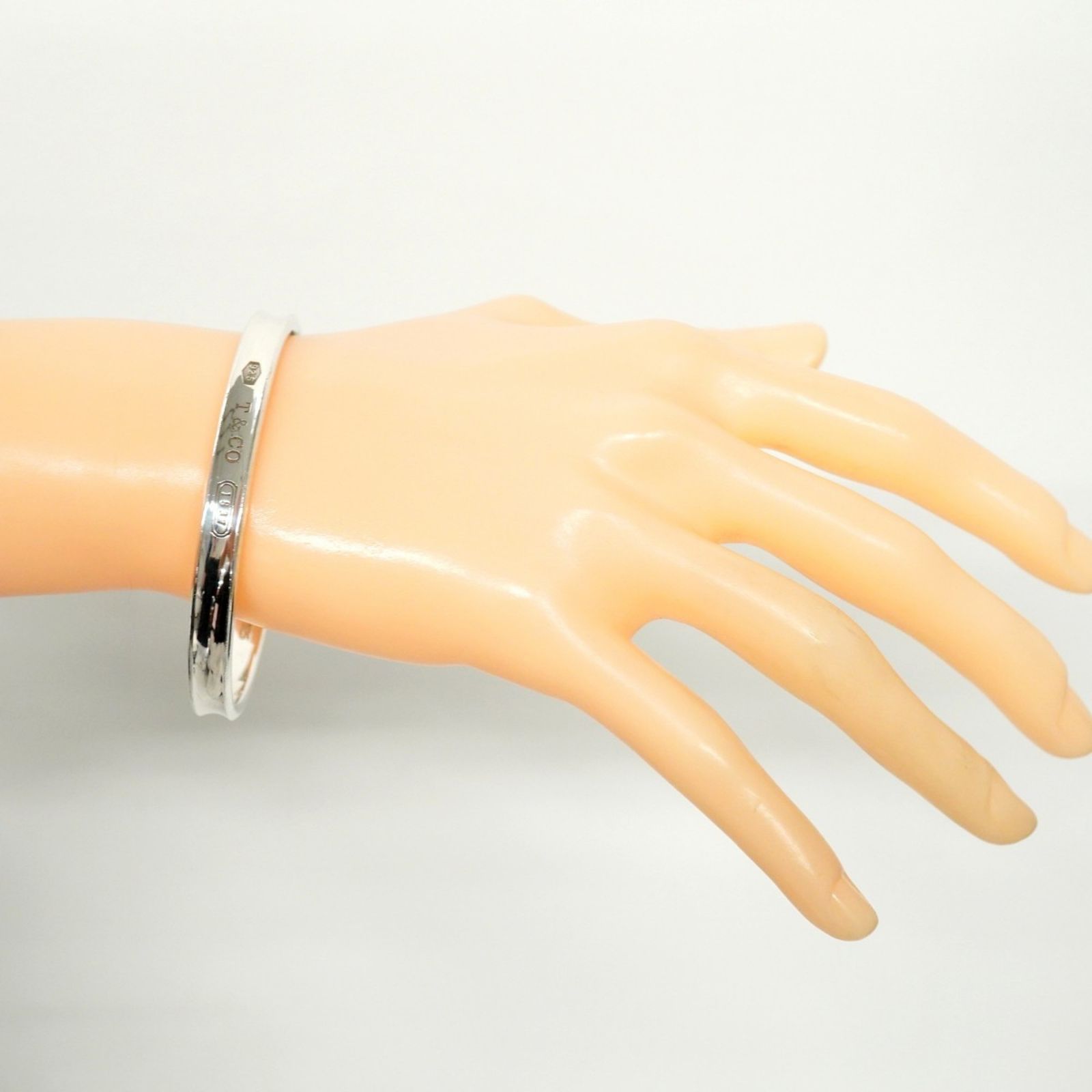 ティファニー(Tiffany) ティファニー バングル ナローバングル