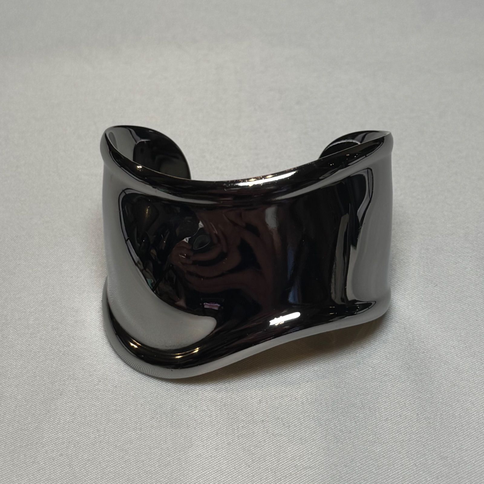 Tiffany & Co. ボーンカフ　ルテニウム TIFFANY ティファニー ボーン カフ エルサ・ペレッティ 右手用