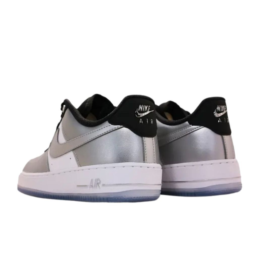 NIKE AIR FORCE 1 07 SE ナイキ ウィメンズ エアフォース1 ロー