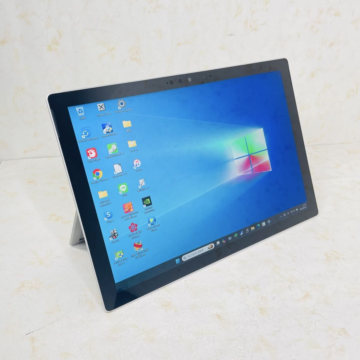 Surface Go3 4GB eMMC64GB 軽量 カバーキーボード付 Amazon.co.jp