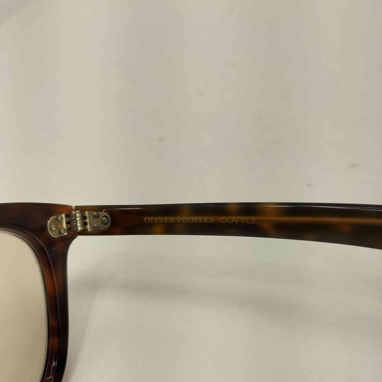 オリバーピープルズ OLIVER PEOPLES べっ甲柄 ブラウンカラー