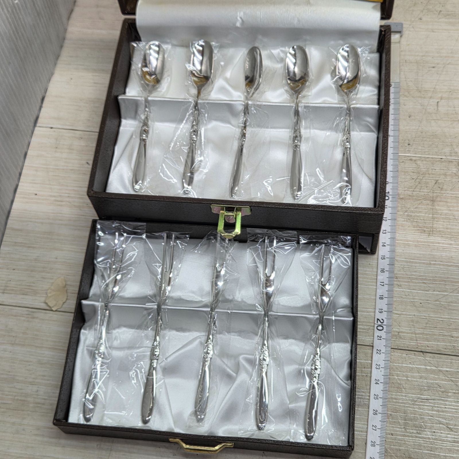 DANSK カトラリーセット 10pc 新品未使用② Amazon｜ダンスク(Dansk) カトラリーセット LEAF リーフ