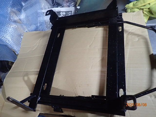 vanner レカロ等 シートレール 運転席 右 ミラ ミラアヴィ L250 L275 ソニカ L405 ミラジーノ L650