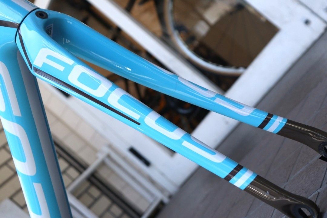 フォーカス　カヨ　FOCUS CAYO  Lサイズ　カーボンフレーム　最終値引き 中古)FOCUS (フォーカス) 2010モデル CAYO カヨ ULTEGRA R8000