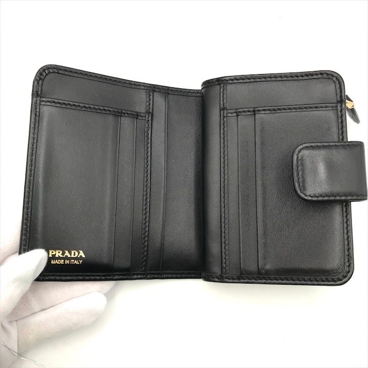 良品 PRADA プラダ 三角ロゴ トライアングル ソフトカーフ 二つ折り
