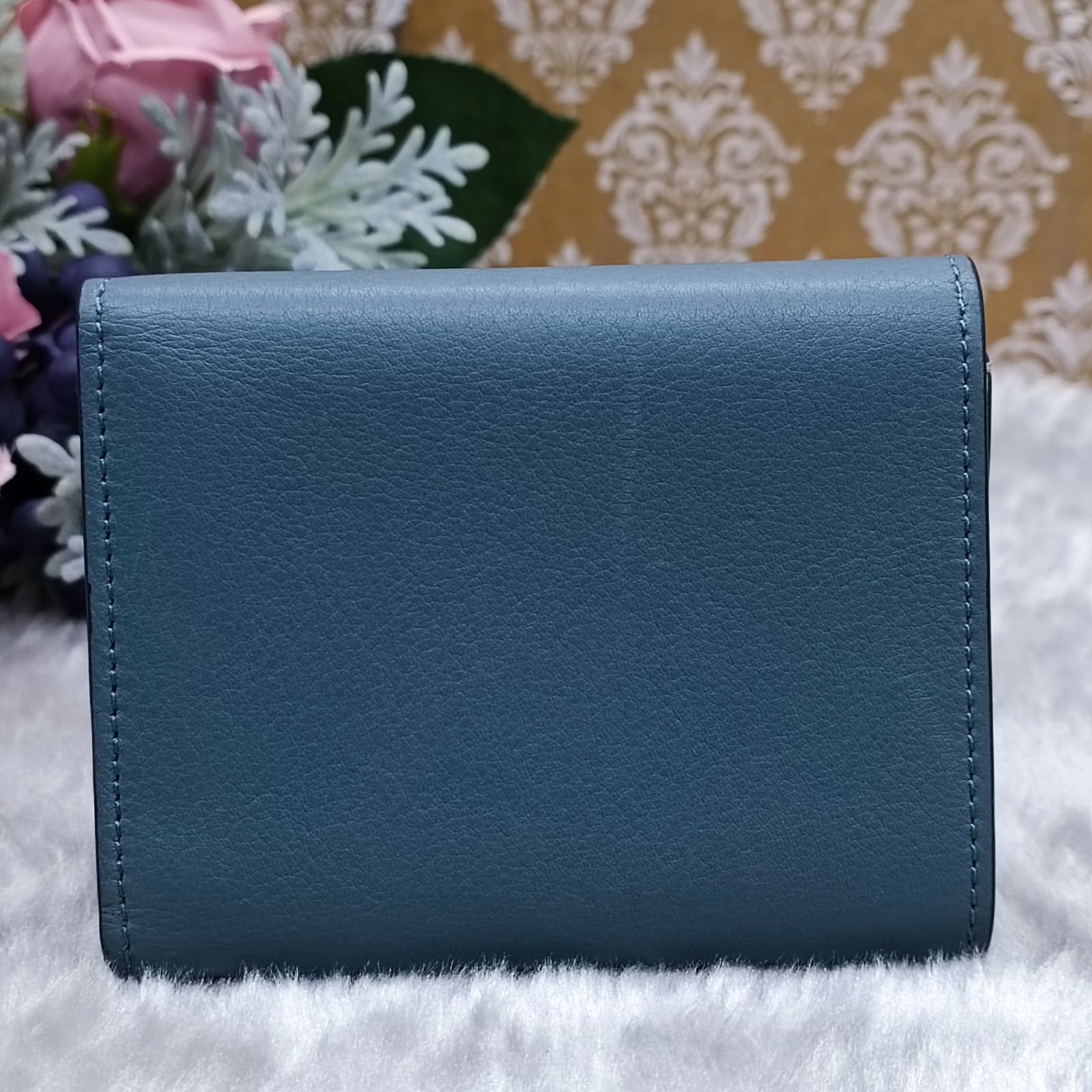 LOEWE 》 ☆美品☆ ロエベ トライフォールド ウォレット クラシック 