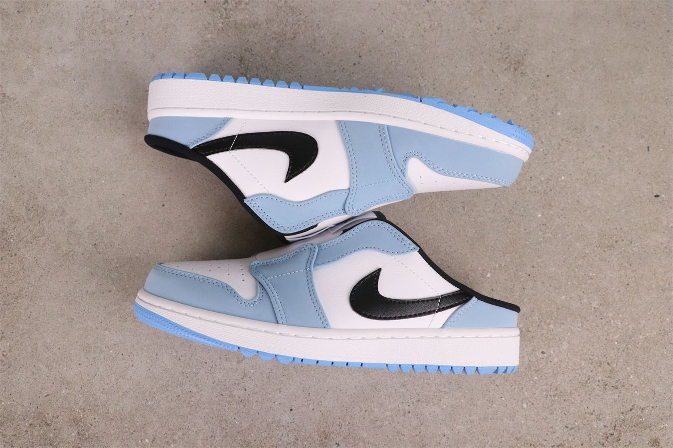 ホワイト ブルー