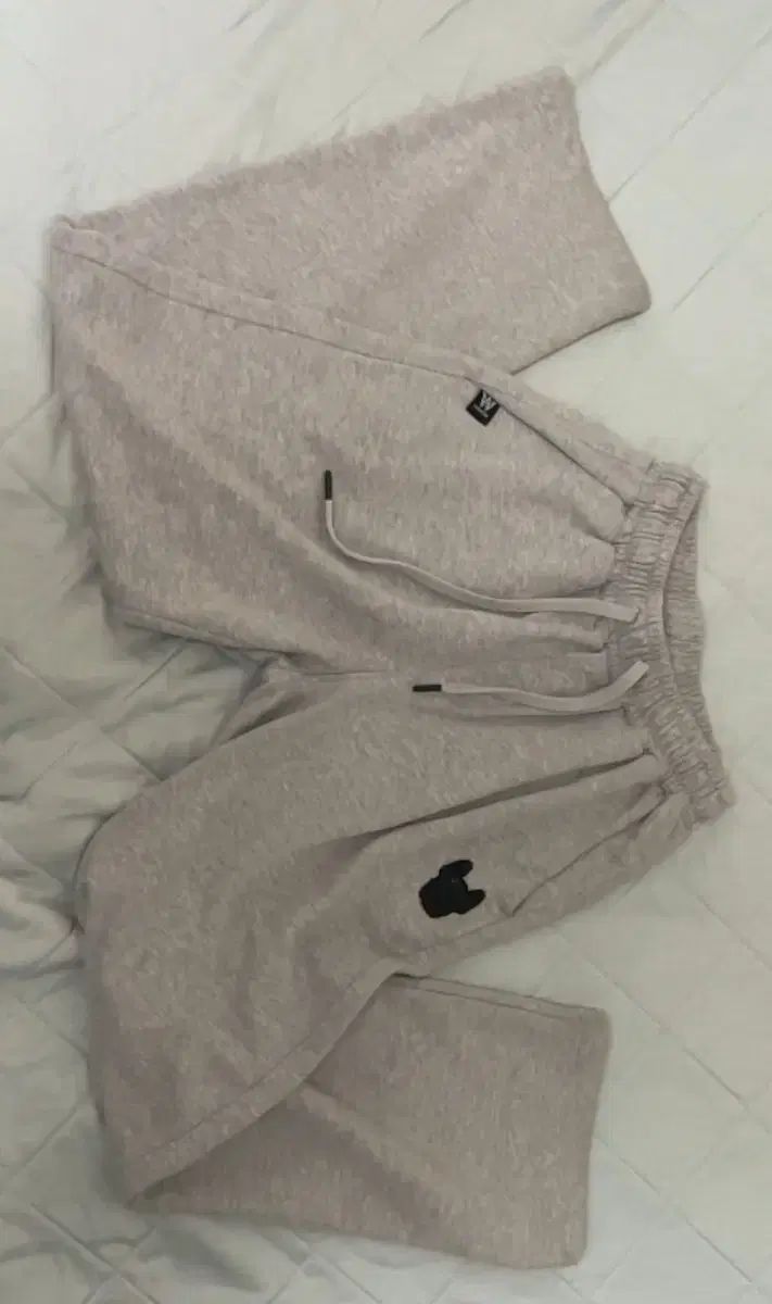 ブルドッグ フード付きTシャツ