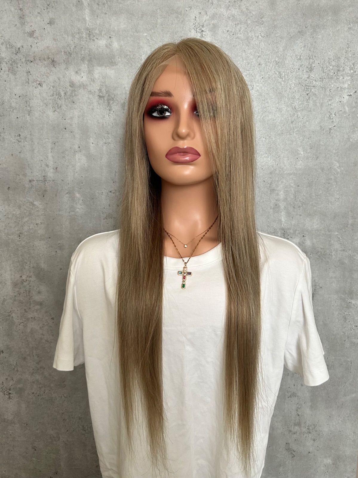 人毛100％フルウィッグ アッシュブロンド｜自然なもみあげ 耳掛けできる｜スーパーロング｜オープン記念 先着3名