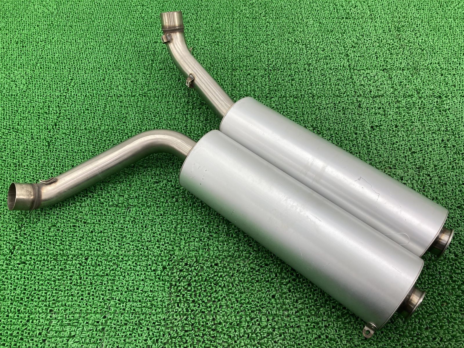 996R サイレンサーマフラー 左右 573.1.051.1A/574.1.051.1A ドゥカティ 純正 573.1.051.1A 574.1.051.1A 998R 【中古】 43 996R サイレンサーマフラー 左右 573.1.051.1A/574.1.051.1A