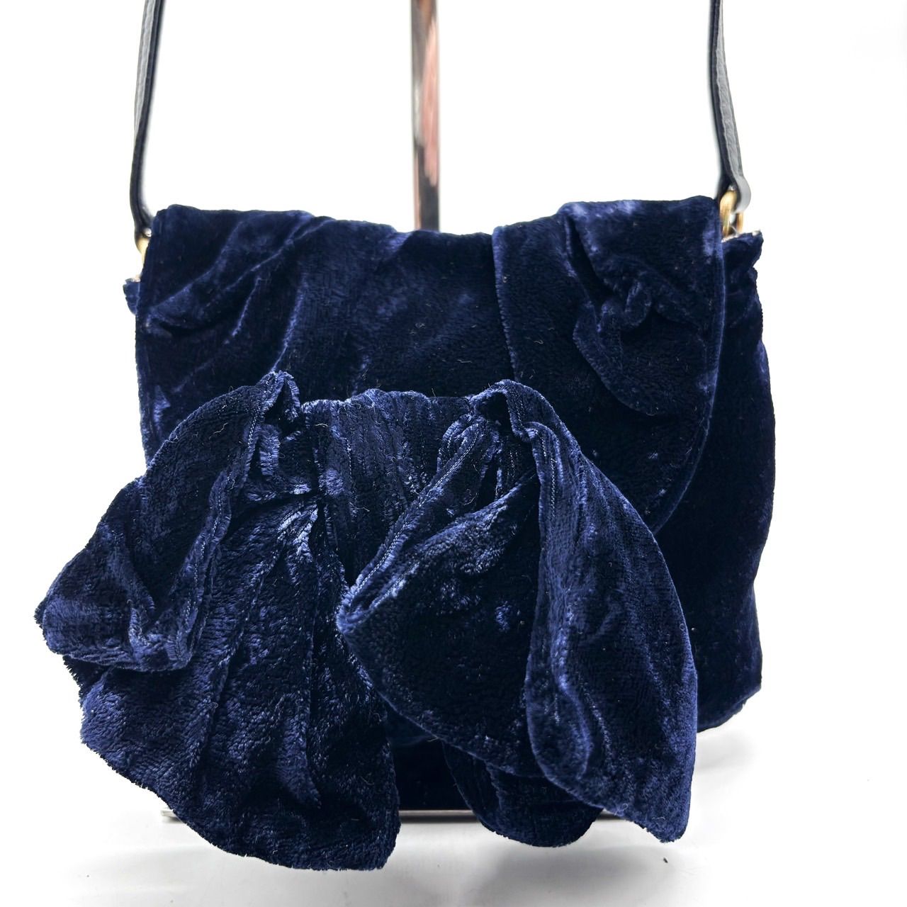 miu miu ベルベット ショルダーバッグ 青 【公式通販】