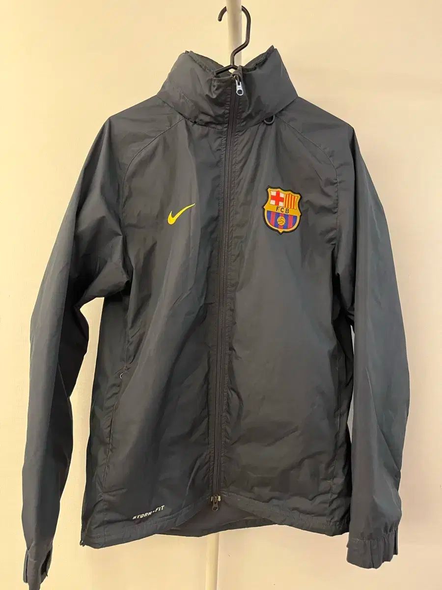 2001-02 FCバルセロナ　NIKE ウインドブレーカー NIKE(ナイキ) FC バルセロナ ウィンドブレーカー S - メルカリ