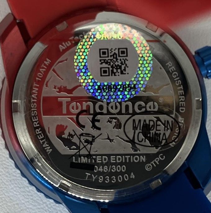 TENDENCE] テンデンス 腕時計 国内正規品 電池切れ商品 ウルトラマンゼロ モデル（テンデンスDe'Color  Mediumタイプ）TY933004 新品・未使用 箱・取扱説明書・保証書なし - メルカリ