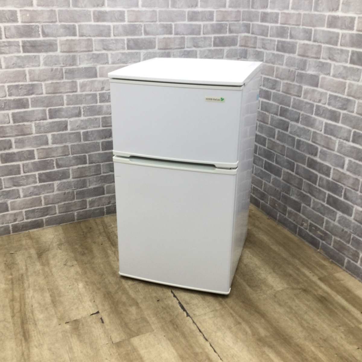 ヤマダセレクト（ヤマダ電機） 冷蔵庫 2ドア 90L 右開き YRZ
