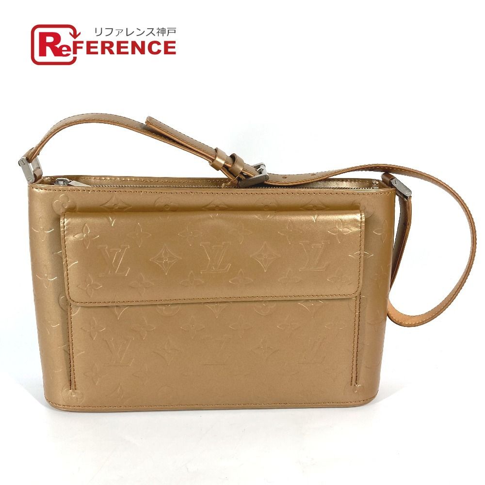 【極美品】AULENTTI　金具付きレザーボディバッグ　ベージュ 極美品】AULENTTI 金具付きレザーボディバッグ ベージュ AULENTTI