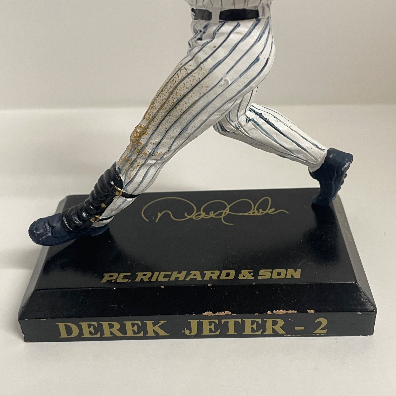 ニューヨーク ヤンキース フィギュア DEREK JETER #2 21000個