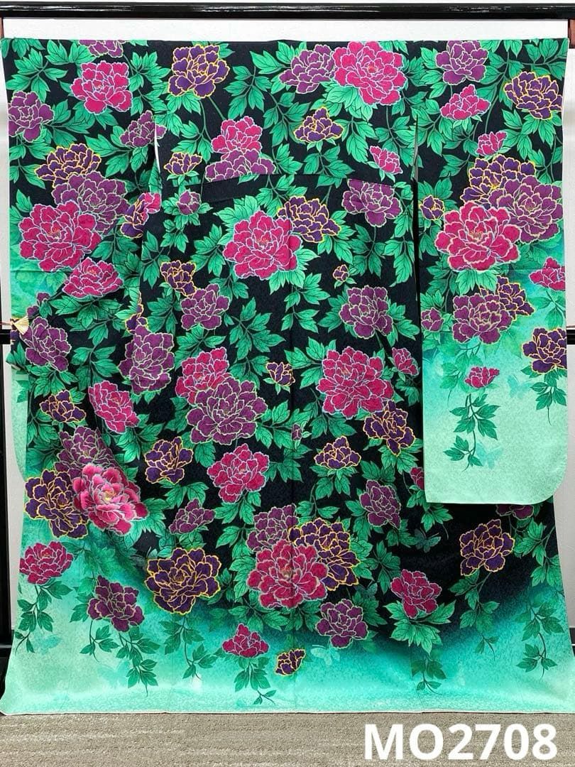 振袖 豪華 刺繍 銀通し 金彩 牡丹 身丈170cm 撥水加工済 MO2708 - メルカリ