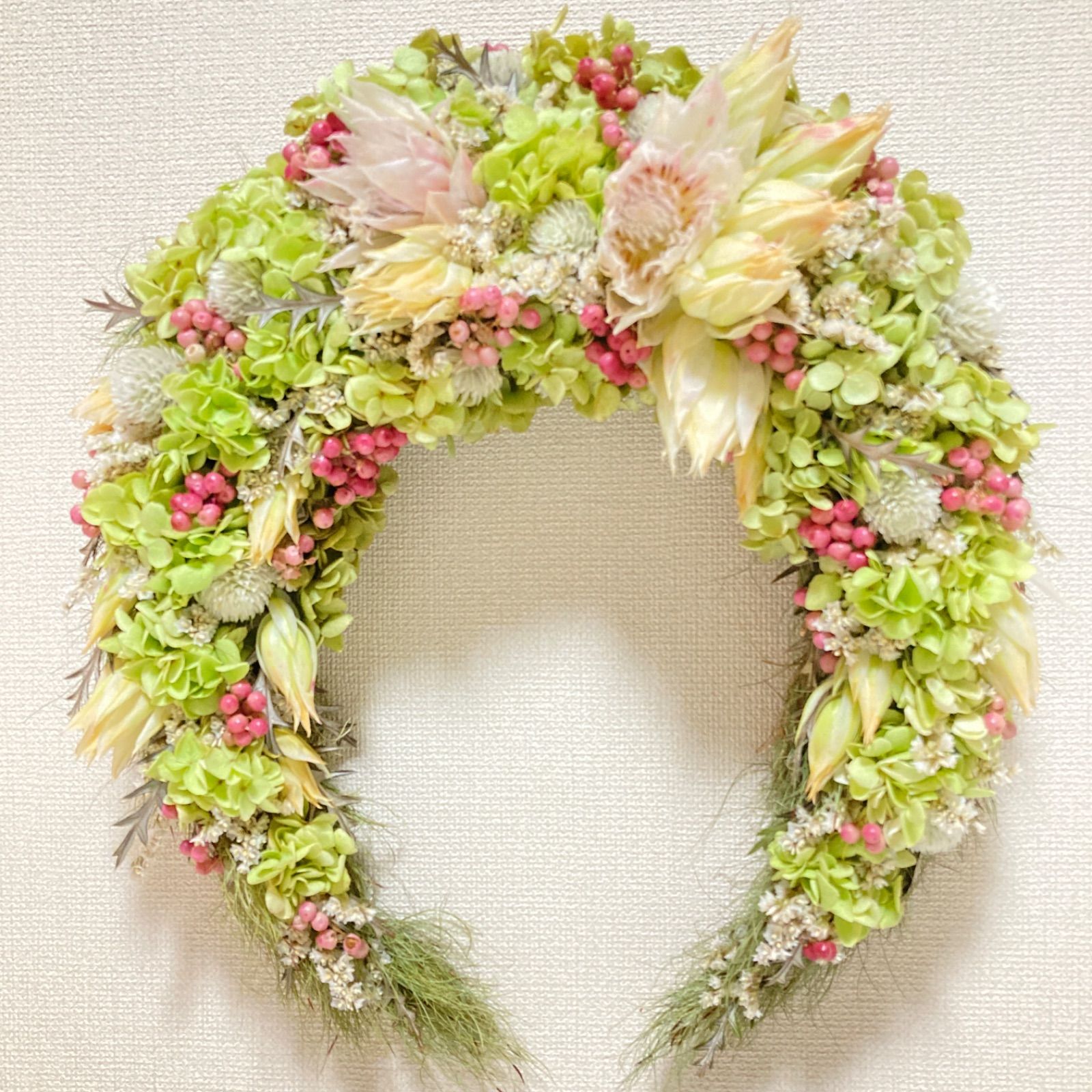 幸せを運ぶアナベル馬蹄リース セルリア - メルカリ