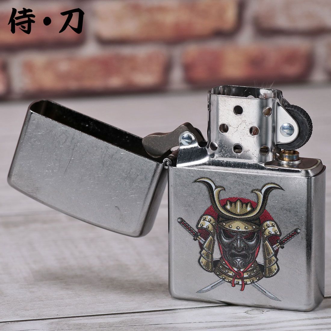 zippo(ジッポーライター)USA ZIPPO 和柄シリーズ 侍と刀 兜 Samurai with Katana ストリートクローム プリント加工  Z207-107668 オイルライター プリント ジャパニーズ - メルカリ