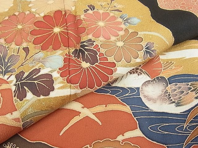 新品正絹黒留袖　作家物　群れ鶴花鳥文　金彩　⑤ 平和屋着物□豪華黒留袖 刺繍 花鳥文 金彩 正絹 逸品 AAAX7743ph