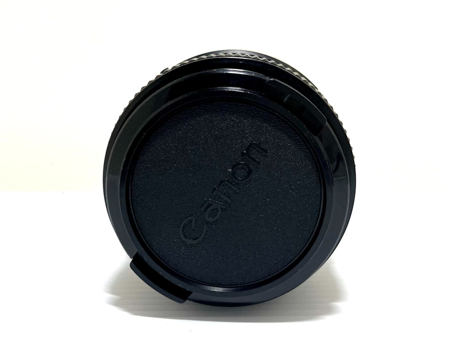 お見逃しなく! Canon F1 FD 2 8|28mm レンズ付き アナログカメラ キヤノン MF 一眼レフカメラ フィルムカメラ F-1ブラックボディ ストラップx2付き