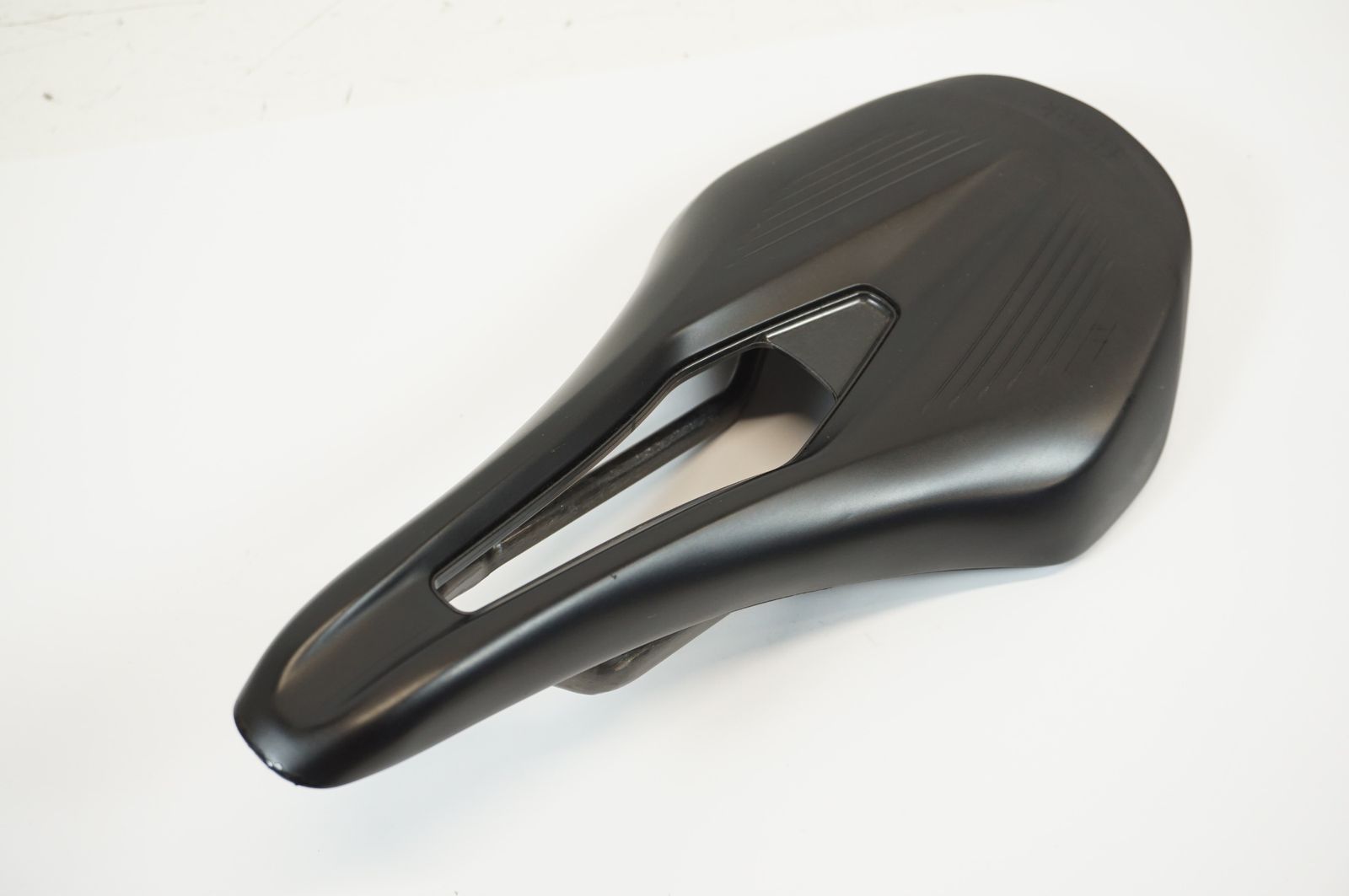 FIZIK フィジーク VENTO ARGO R1 サドル | バイチャリ宇都宮店