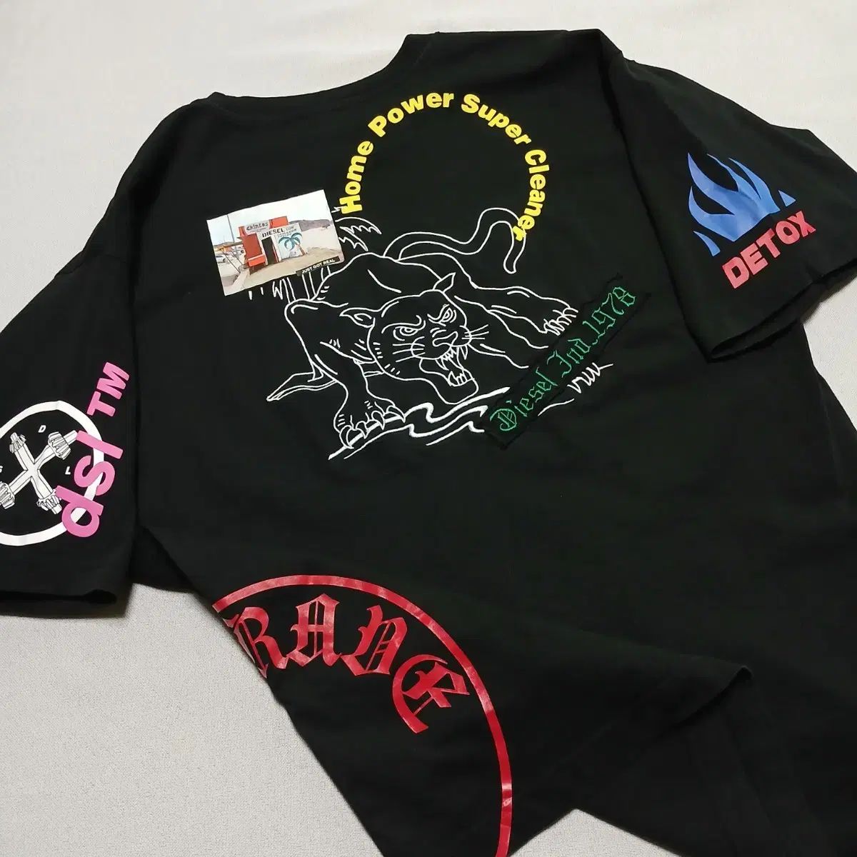 DIESEL DIESEL(ディーゼル) 半袖Tシャツ かわいい
