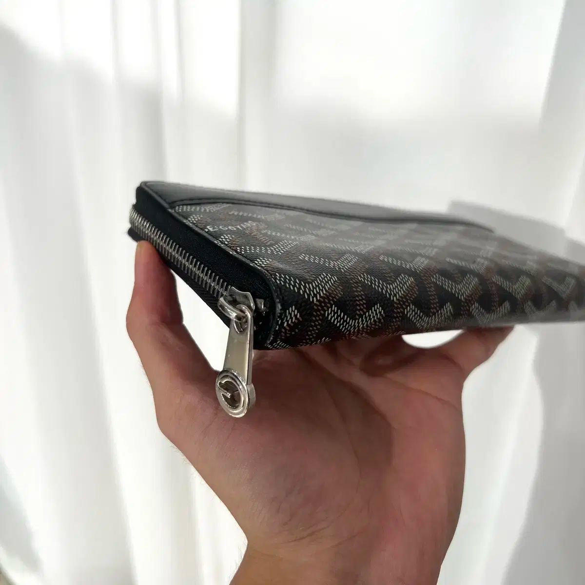 ゴヤールマティニョン GM ラウンドファスナー長財布 黒/黒 ユニ