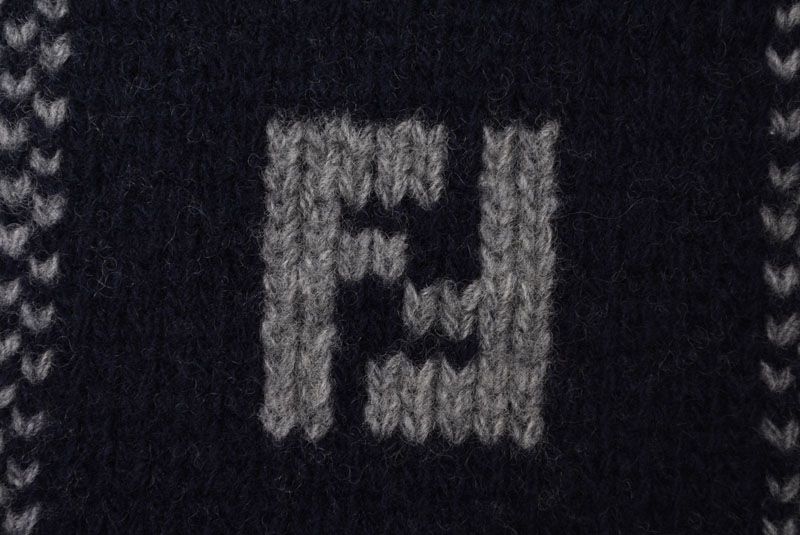 フェンディ マフラー FENDI ウインタースカーフ ウール100% FFロゴ ネイビー グレー