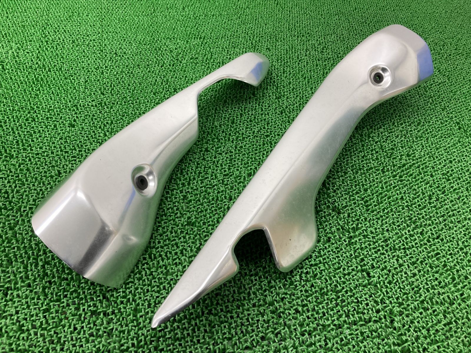 カーボンファイバー マフラー ハヤブサ gsx1300r スズキ GSX1300R ハヤブサ 隼 1999-2007｜LCIPARTS公式 スリップオン