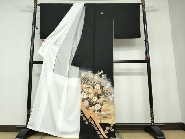 平和屋着物 豪華黒留袖 作家物 駒刺繍 吉祥草花文 暈し染め 金銀彩 正絹 DAAW5967ud