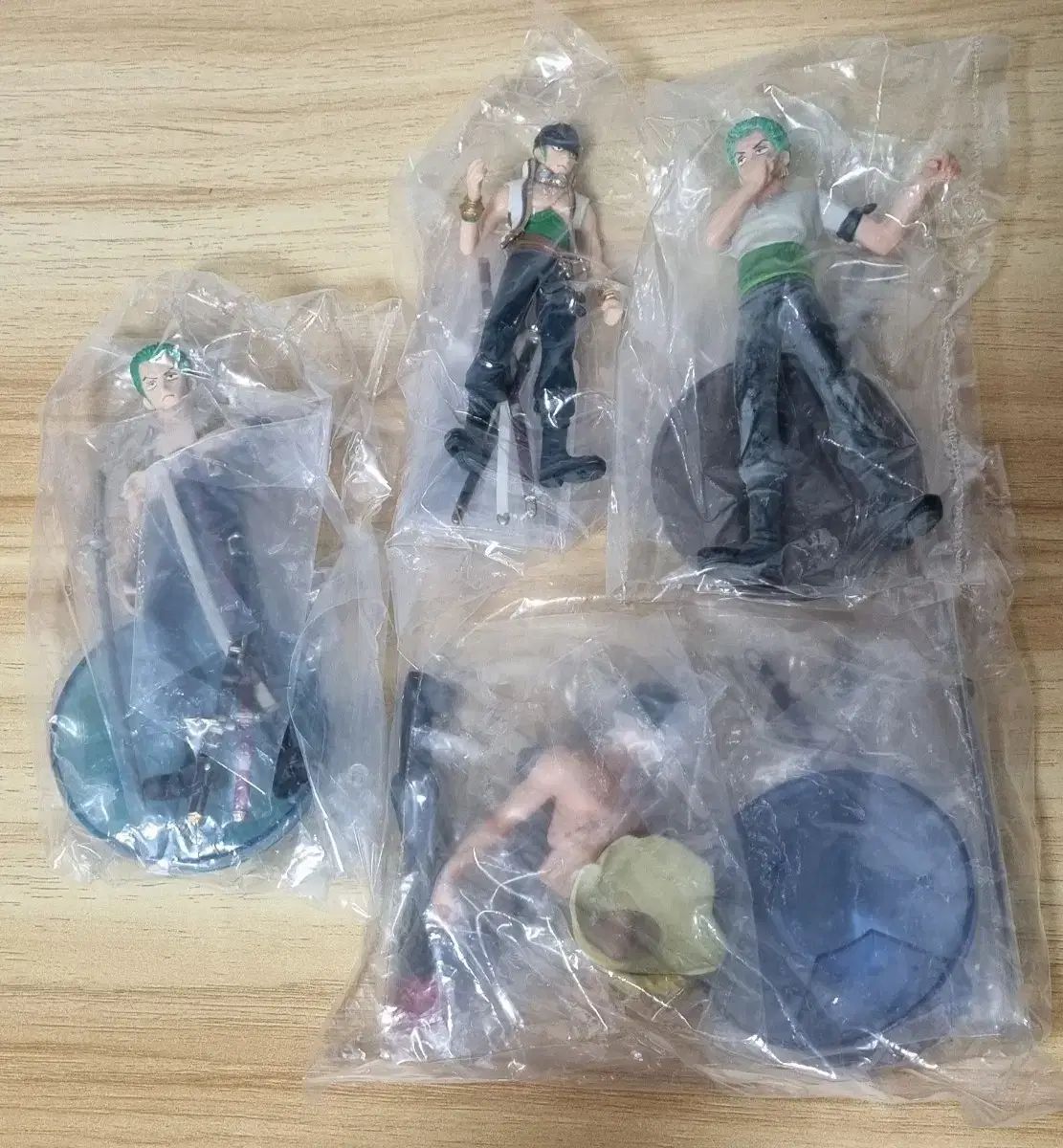 【雷市場（ポンジャン）商品韓国直送】 箱なし ONE PIECE（ワンピース） スタイリング ゾロ フィギュア コレクション まとめ売り