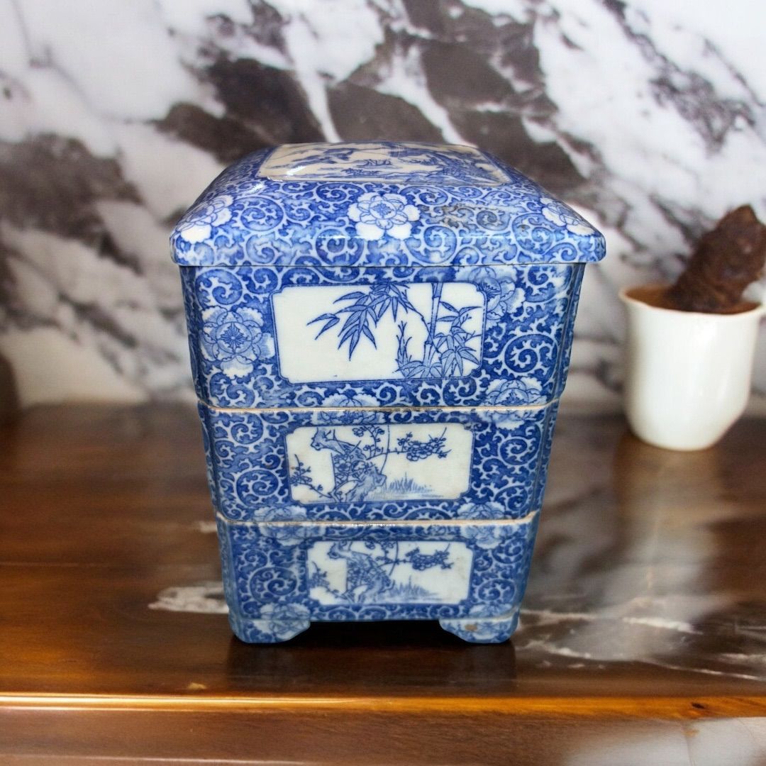骨董 染付 重箱 箱付 華やかで趣きのある陶器製重箱セット(おか