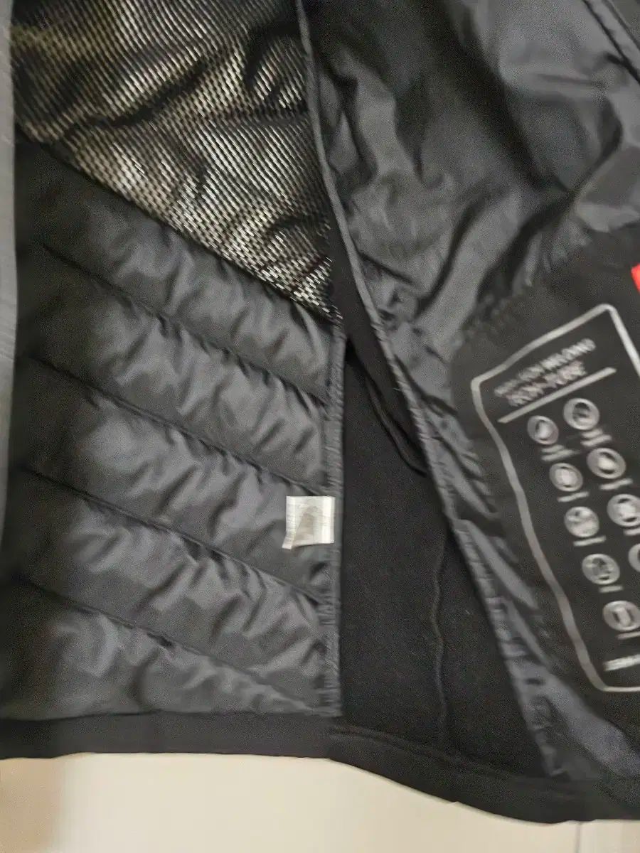 アディダスゴルフのミントグリーン ウェアセット帽子おまけのソックス アディダスゴルフのミントグリーン ウェアセット帽子おまけの