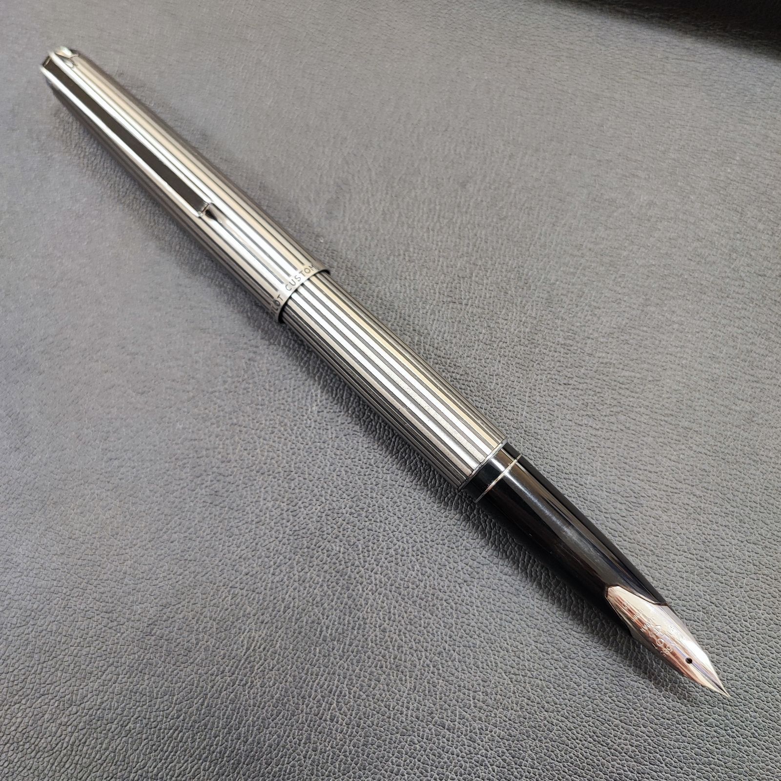 Pilot 万年筆 CUSTOM K-500SS 蝕刻ストライプ 18KWG F Pilot 万年筆