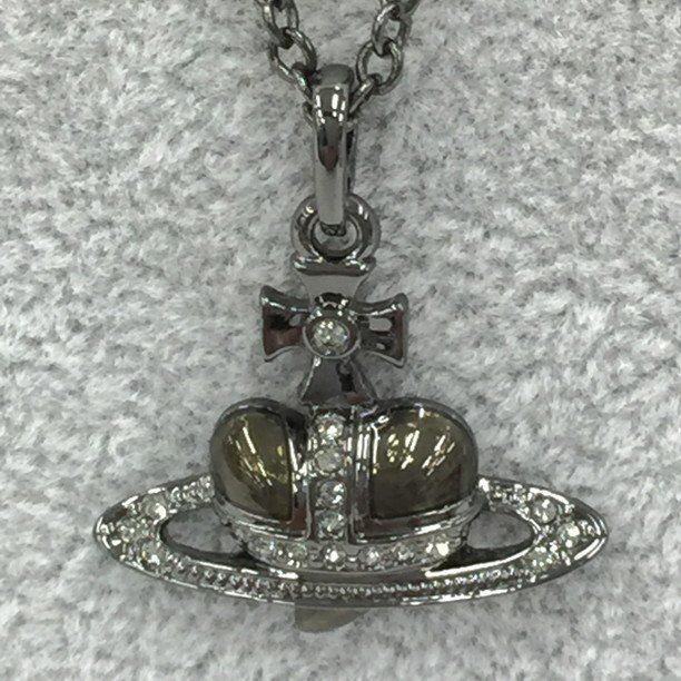 Vivienne Westwood DIAMANTEネックレス極美品 箱・保存袋 Vivienne Westwood DIAMANTEネックレス極美品 箱・保存袋