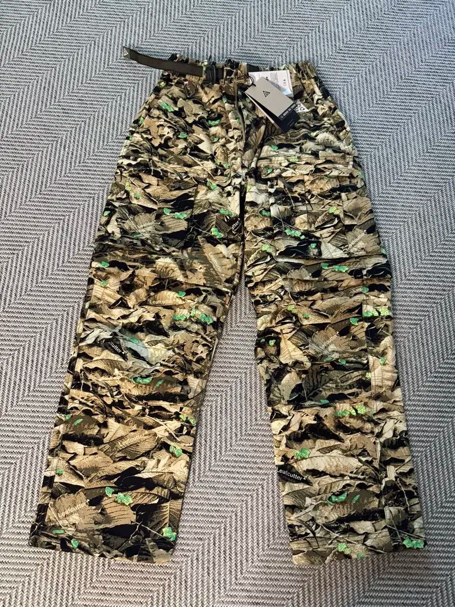 Nike ナイキ acg スパンデックスカーゴパンツ s 30 32 サイズ