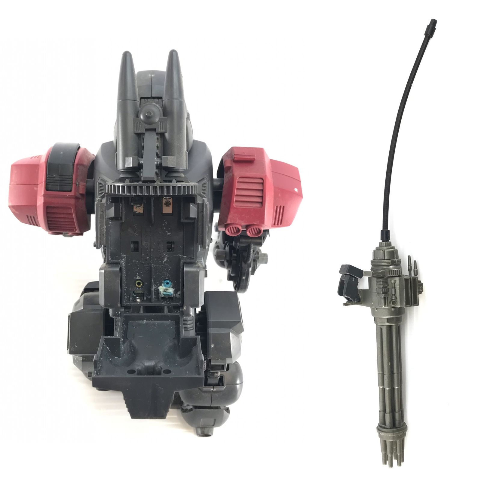 ZOIDS まとめ売り セイバータイガー アイアンコング等 組立て済み ゾイド ZOIDS まとめ売り セイバータイガー アイアンコング等 組立て