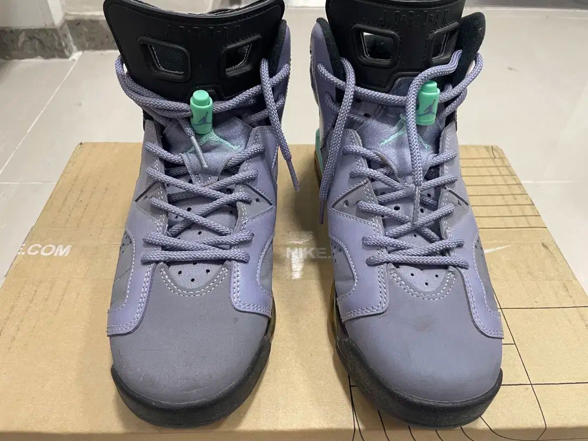 NIKE ナイキ