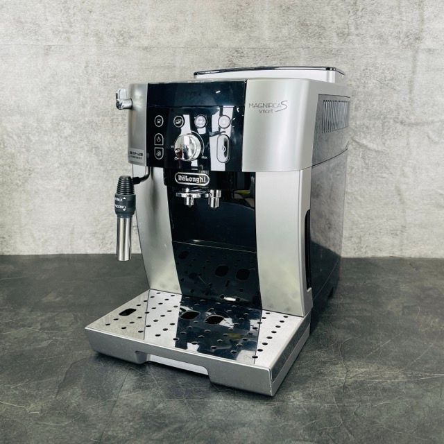 デロンギ マグニフィカS スマート 全自動コーヒーマシン 動作保証 ECAM25023SB DeLonghi コーヒーメーカー シルバー黒|514190