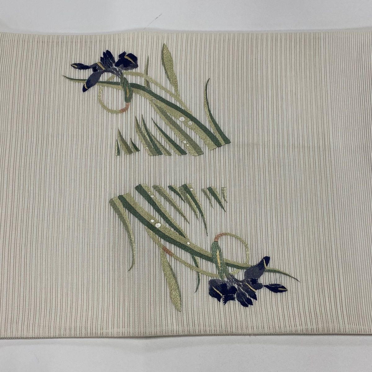 袋帯 名品 夏帯 絽 菖蒲 刺繍 白 お太鼓柄 正絹 【】 【公式通販】