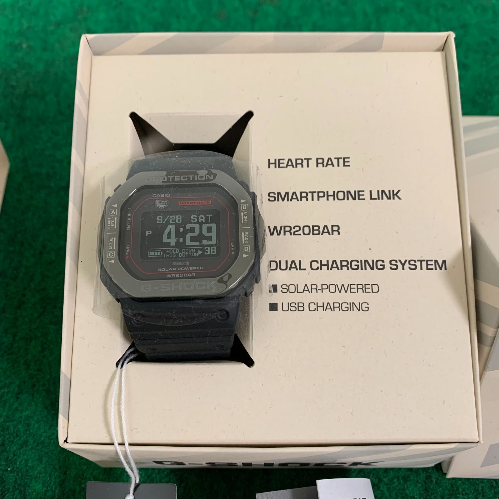 〇【新品未使用】 CASIO G-SHOCK G-SQUAD DW-H5600MB-1A4JR Bluetooth 