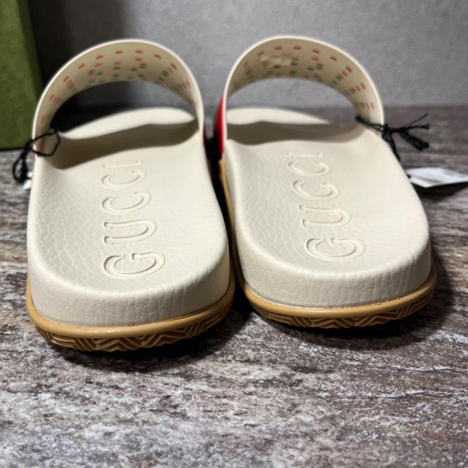 新品 29cm】GUCCI 655461 シェリーライン グッチ インター