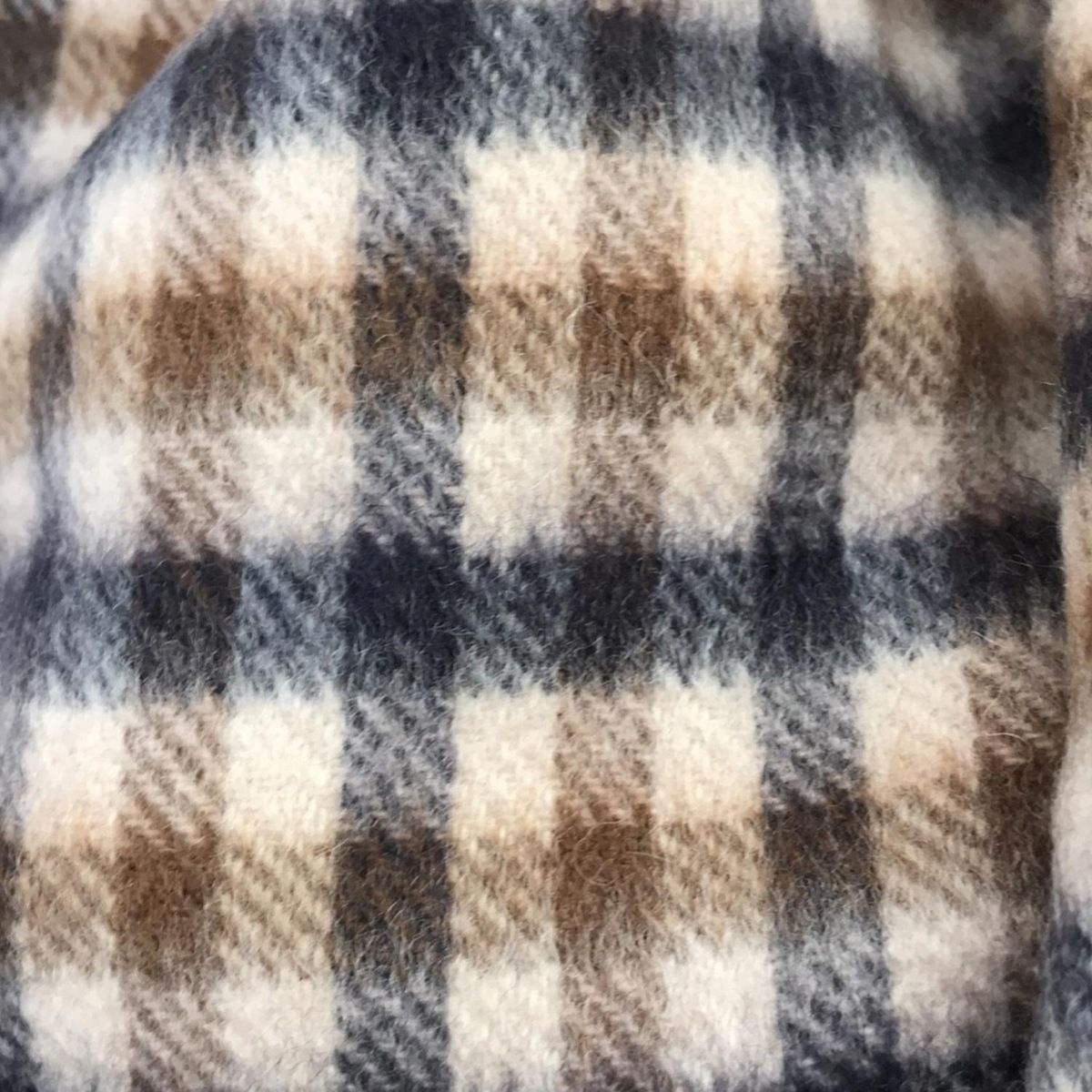 アクアスキュータム