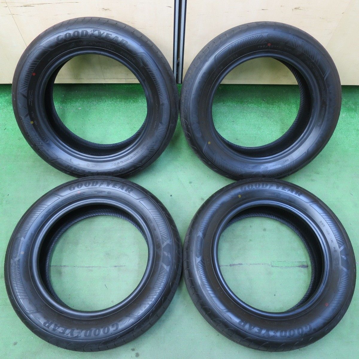 新車外し！24年☆185/65R15 グッドイヤー EfficientGrip