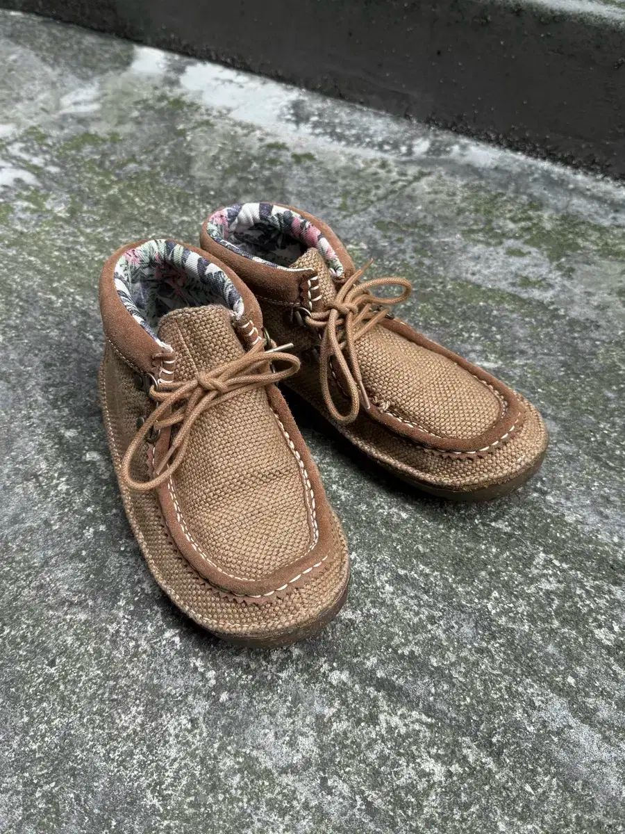 ニューベリー チャカ