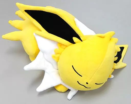 ぬいぐるみ　すやすやサンダース ぬいぐるみ イーブイコレクション2017 「ポケットモンスター」 ポケモンセンター限定 中古】ぬいぐるみ すやすやサンダース ぬいぐるみ イーブイ
